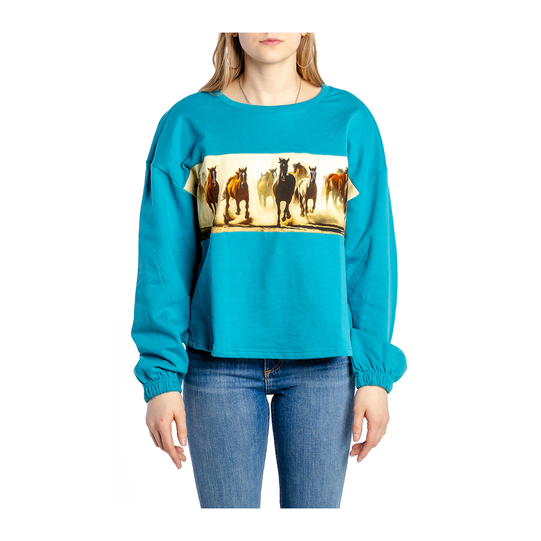 Roper Women's Cropped Pull Over Horse Print Front Panel
