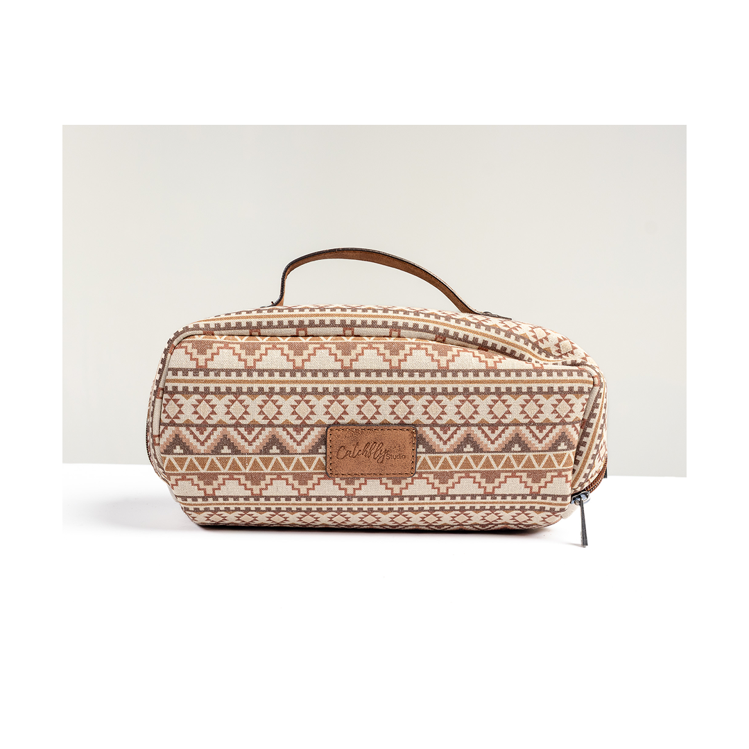 Catchfly Women's Cosmetic Case Canvas Cow Skull With Feathers