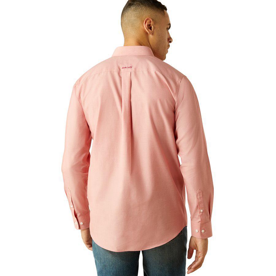 Ariat Men's Wrinkle Free Solid Fitted Shirt Red