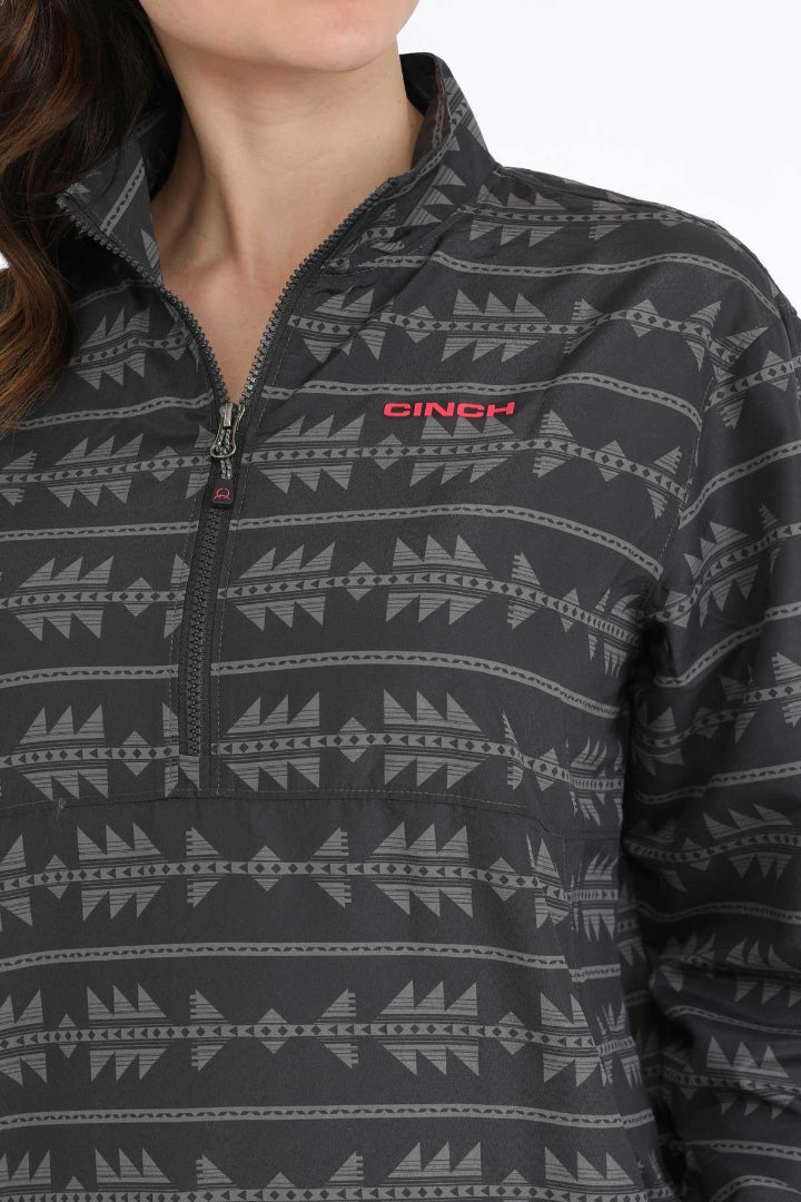 Cinch Women's 1/4 Zip jacket