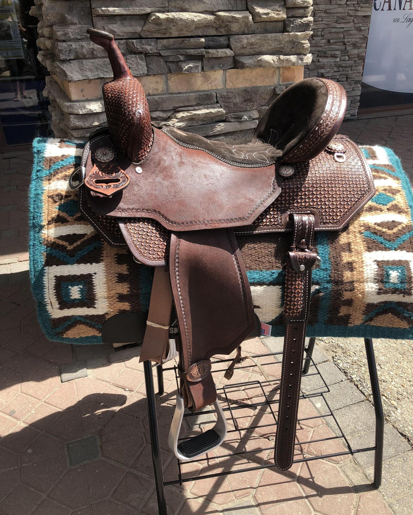 Double J Saddlery The Pursuit Flex Barrel Racer Saddle 15" Seat