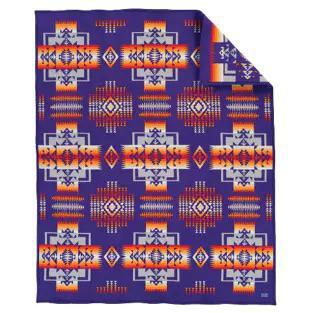 Pendleton Chief Joseph Jacquard Robe In Purple Twin