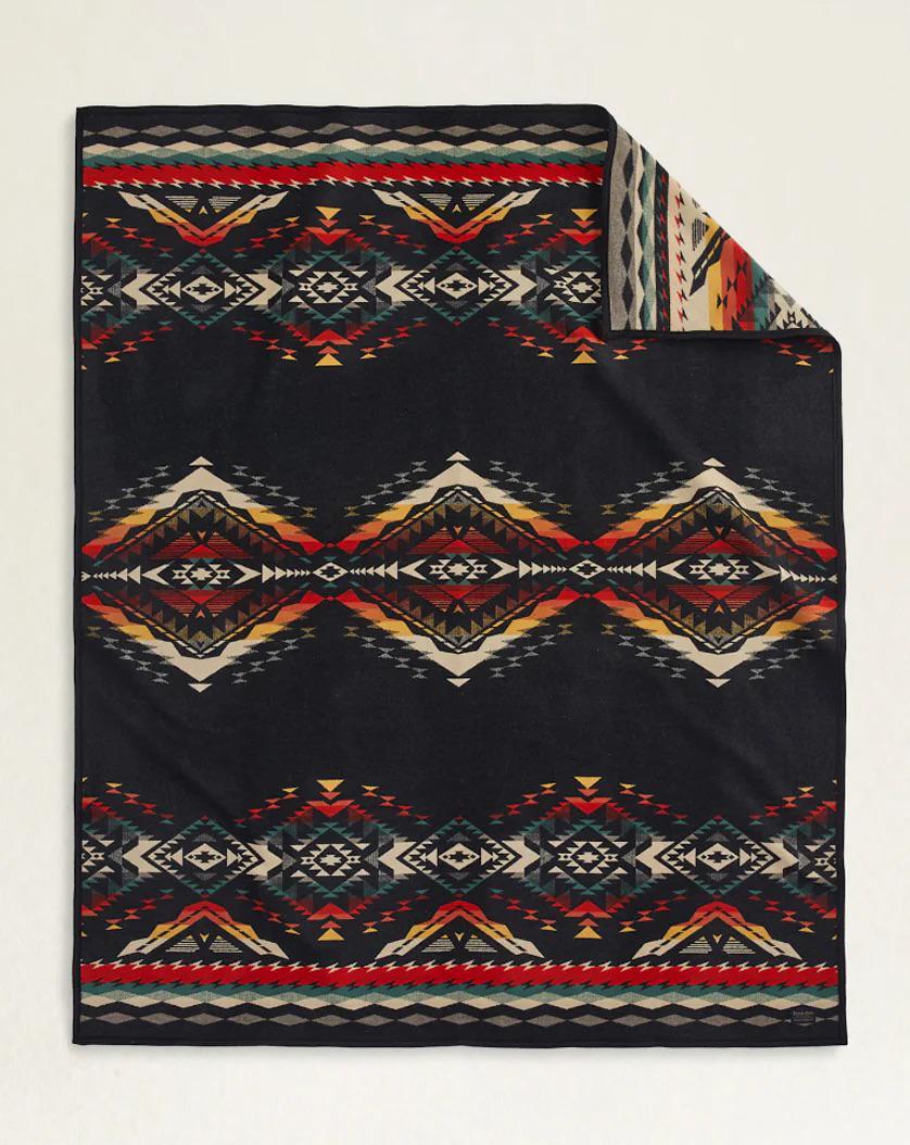 Pendleton Jacquard Unnapped Robe Bridge Creek Blanket