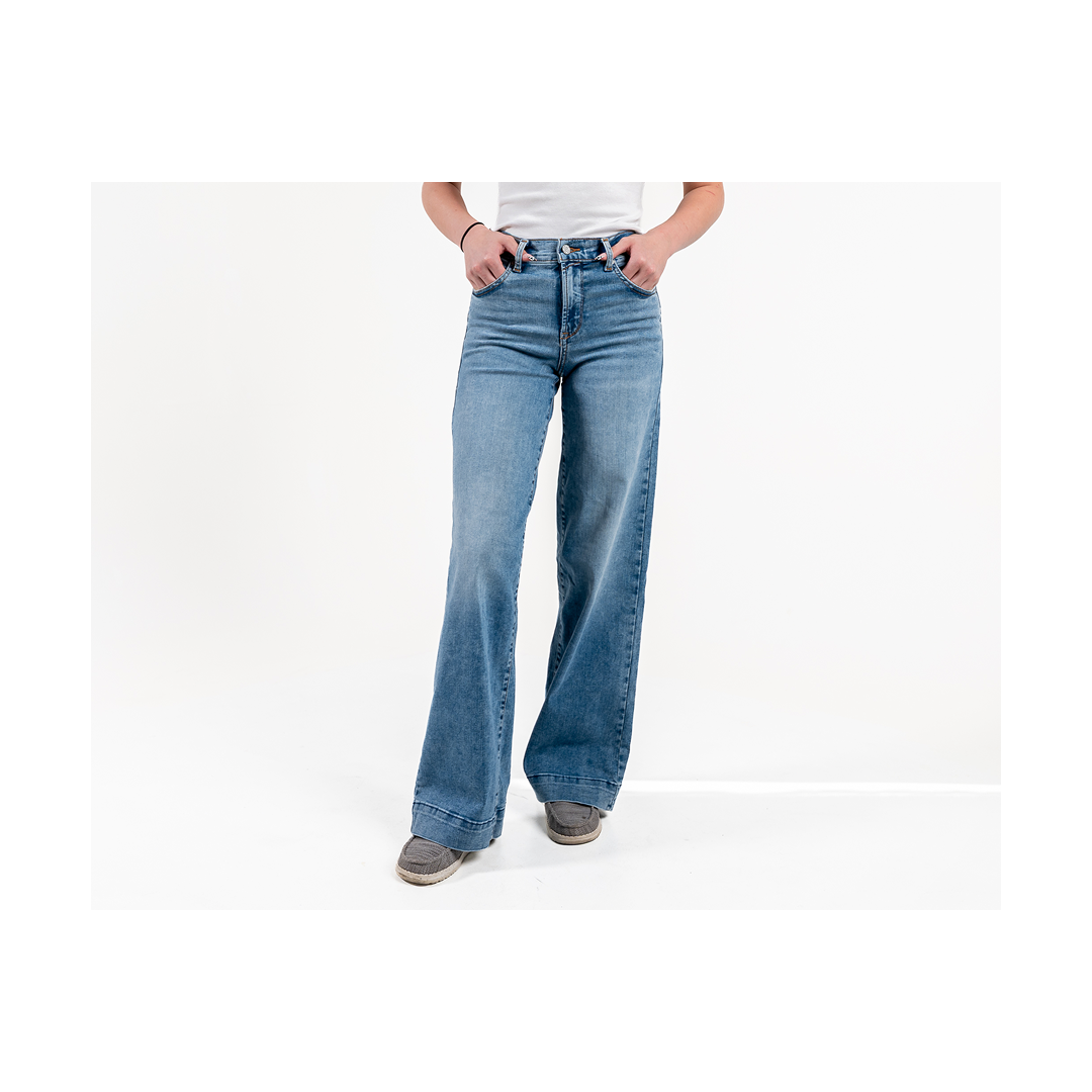 Ariat Women's High Rise Revel Vilma Ultrastretch Wide Leg Jeans