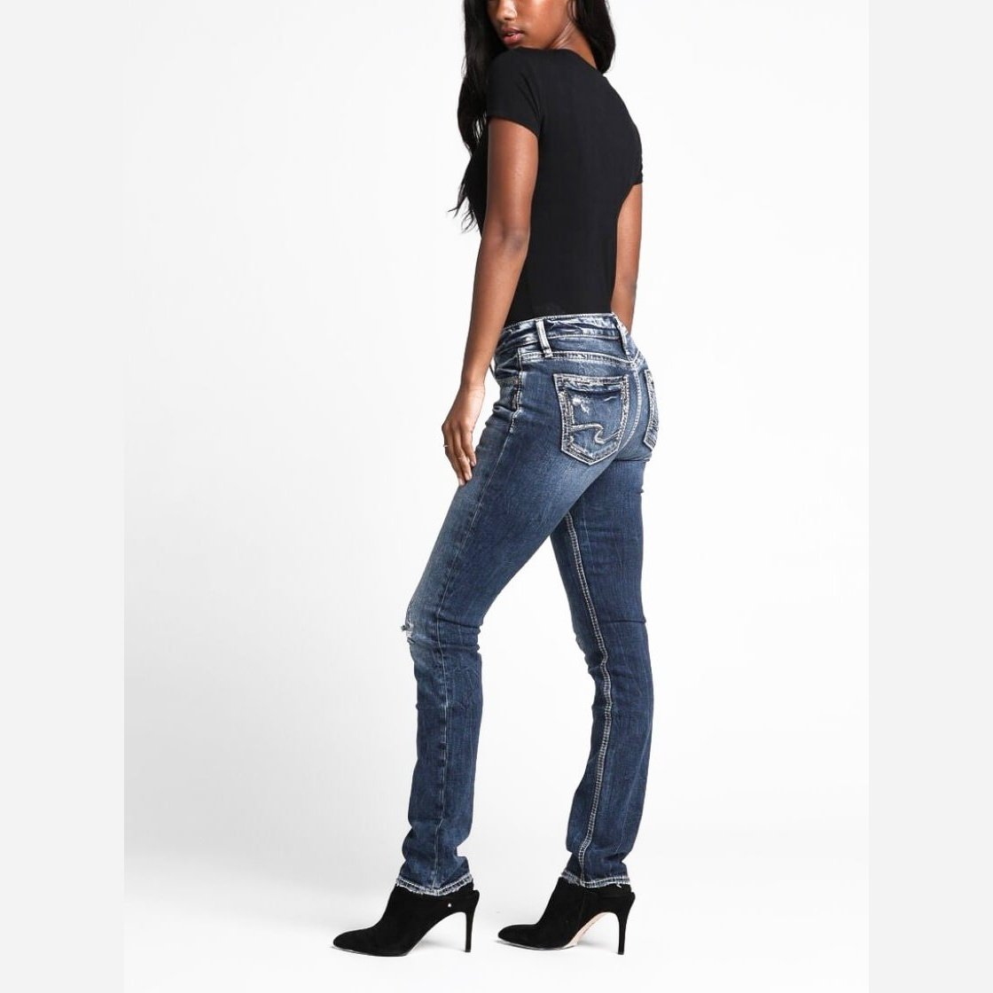 Silver Jeans Women’s Elyse Mid Rise Curvy Relaxed Straight Leg