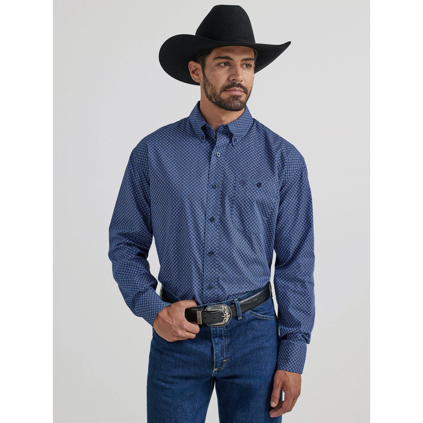 Wrangler Men's George Strait Long Sleeve Button Up