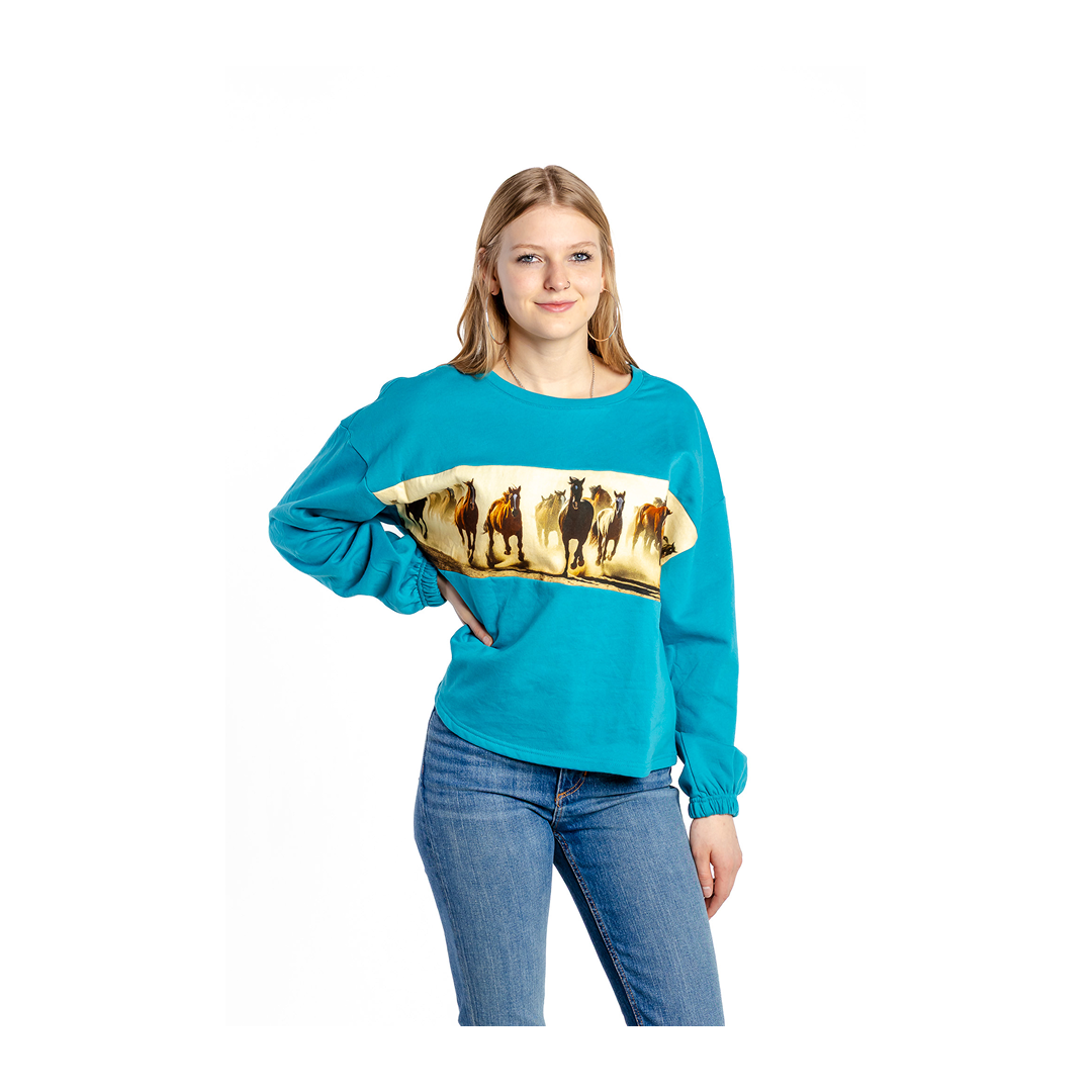 Roper Women's Cropped Pull Over Horse Print Front Panel