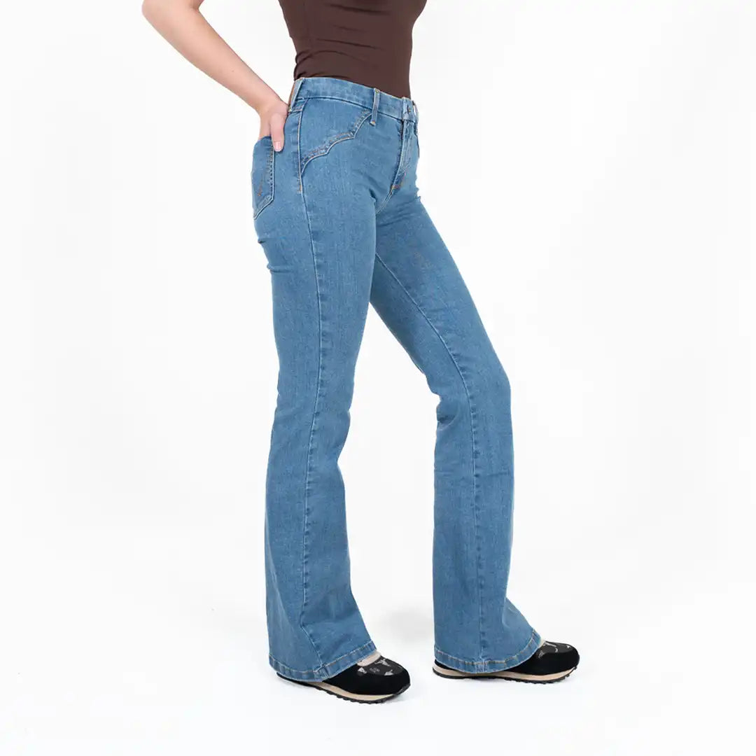 Women's Wrangler BESPOKE High Rise Fashion Flare Jean