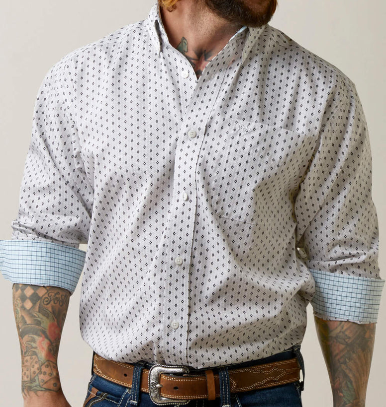 Ariat Men’s Wrinkle Free Coleman Classic Long Sleeve Shirt weis-western-wear