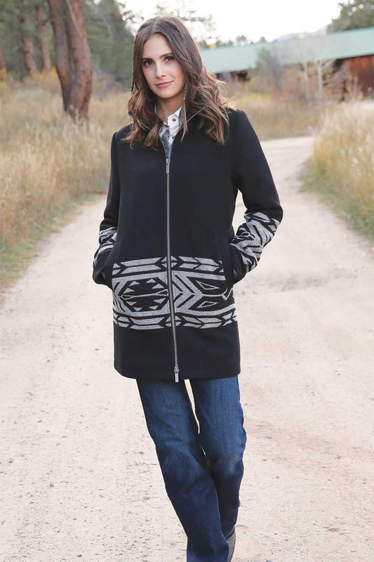 Cinch Women's Walking Jacket In Black