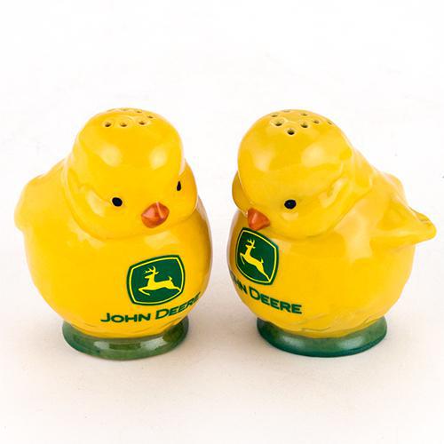 Peak Time John Deere Chicks Salt/Pepper Shaker MC-6938