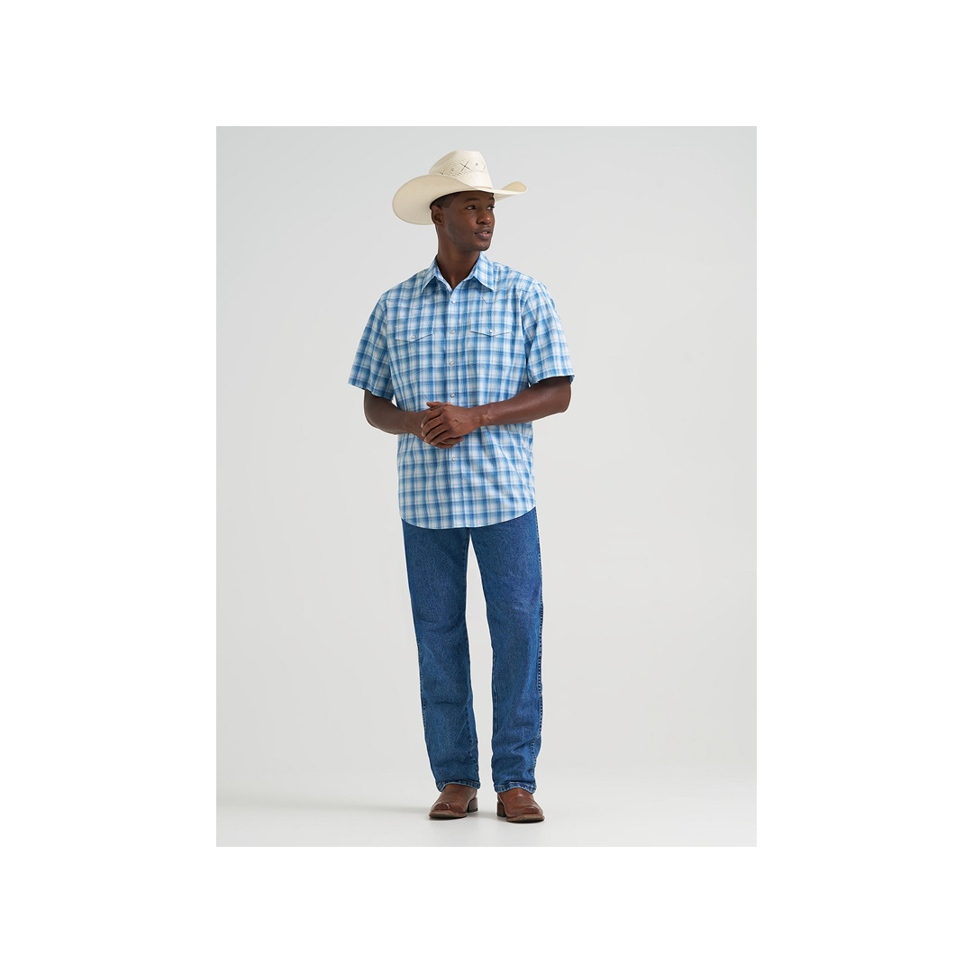 Wrangler Men's Wrinkle Resistant Blue Plaid Snap Short Sleeve Shirt weis-western-wear