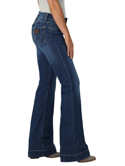 Wrangler Women’s Jeans Mid Rise Retro Mae Trouser weis-western-wear