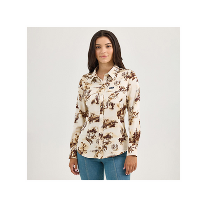 Wrangler Women's Retro Western Vintage Long Sleeve Snap Shirt