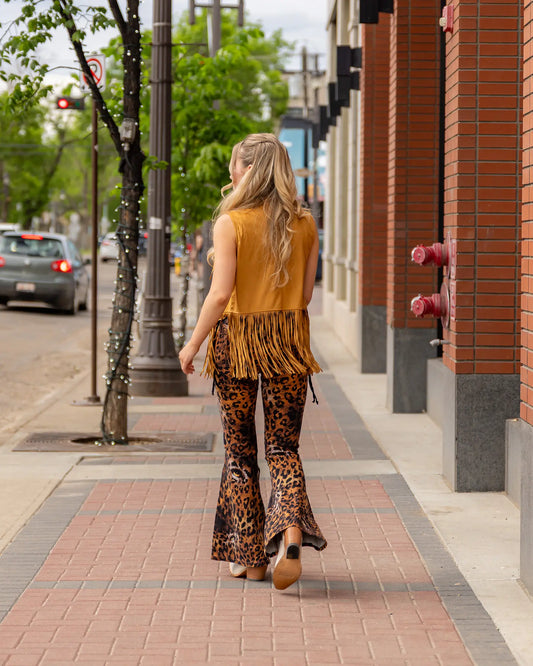 Wrangler X Lainey Wilson Women's Festival Fringe Suede Vest Bone Brown