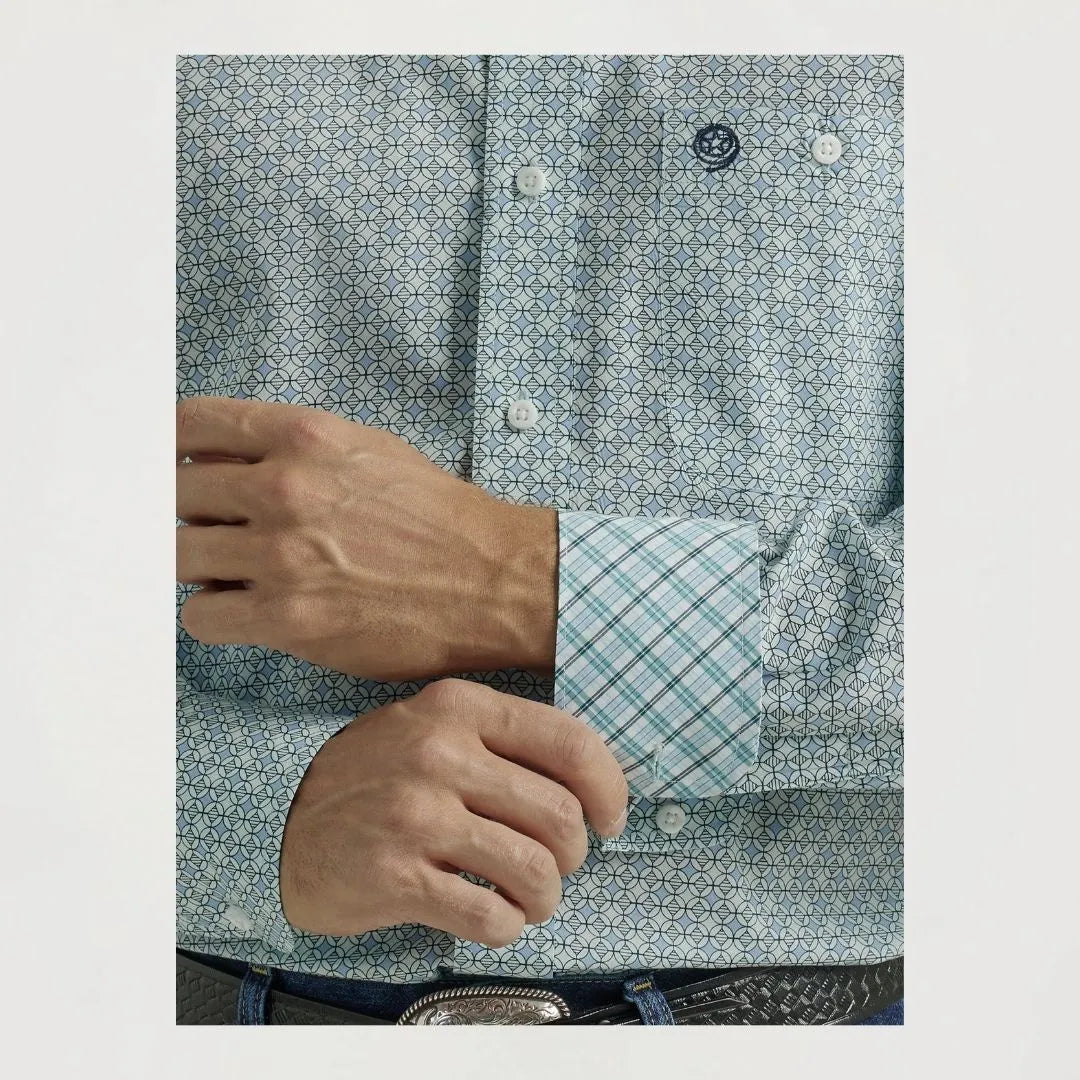 Wrangler Men’s George Strait One Pocket Long Sleeve Blue