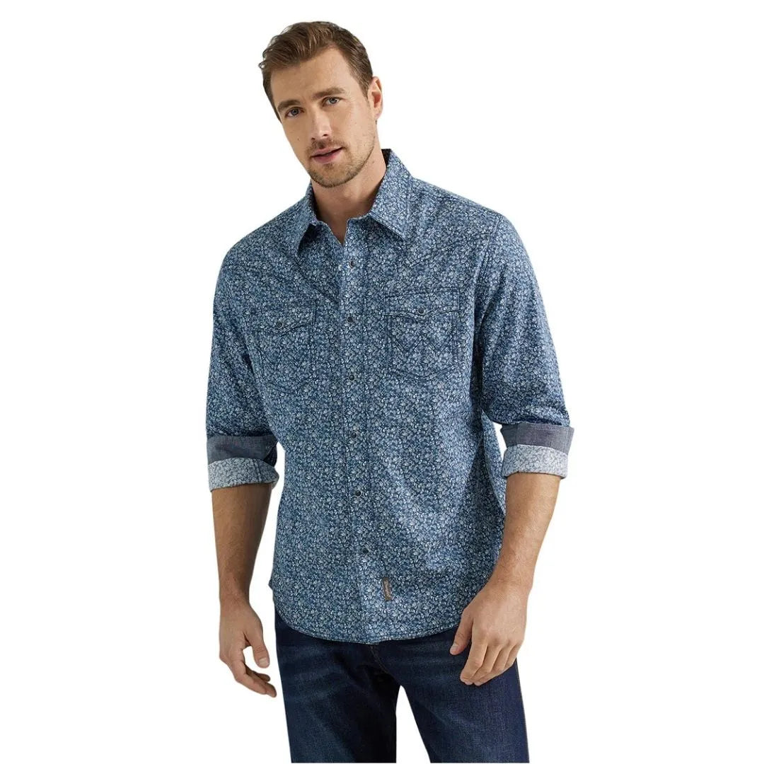 Wrangler Men's Retro Premium Long Sleeve Shirt Modern Fit Indigo Blue