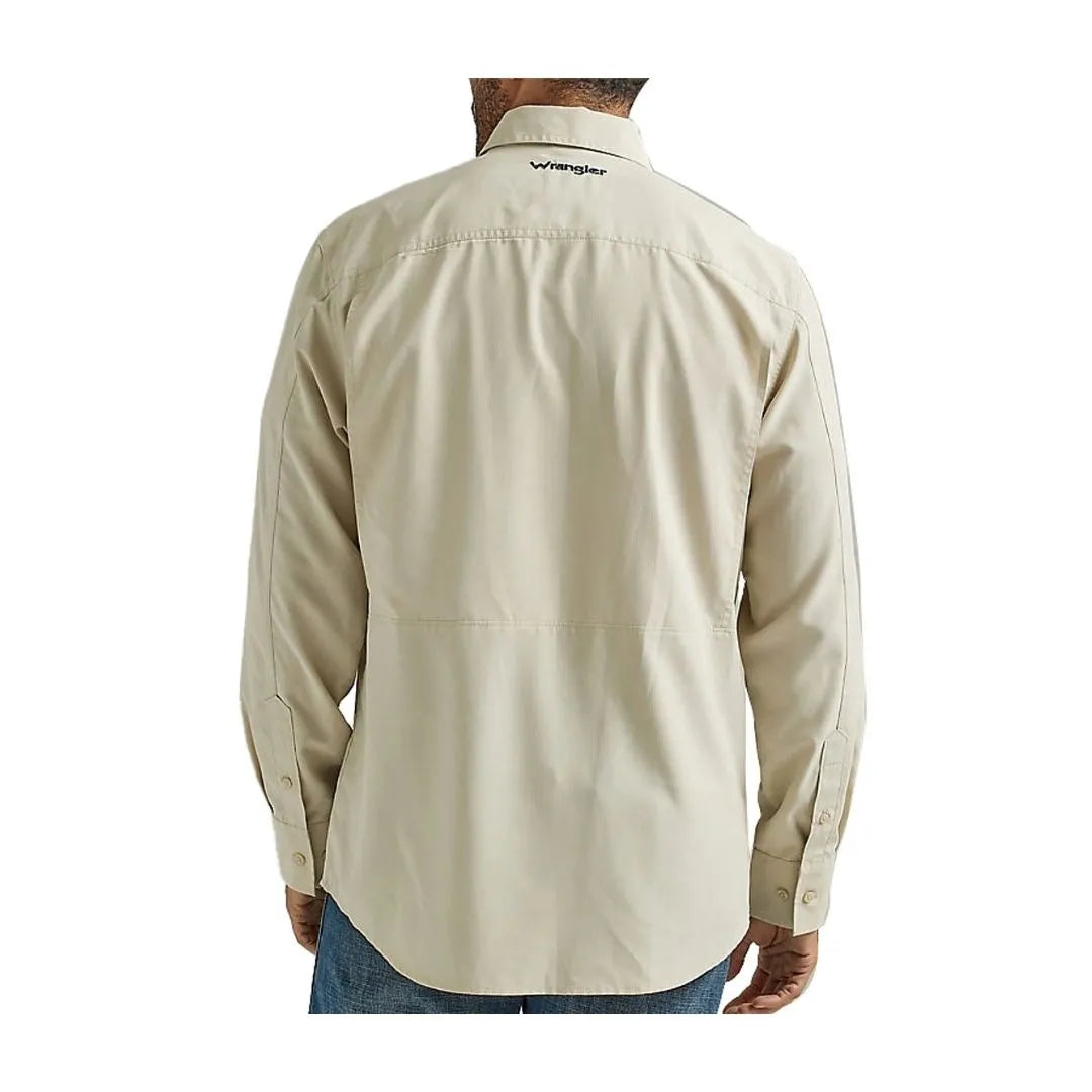 Wrangler Men's Solid Performance Long Sleeve Button Down Shirt weis-western-wear