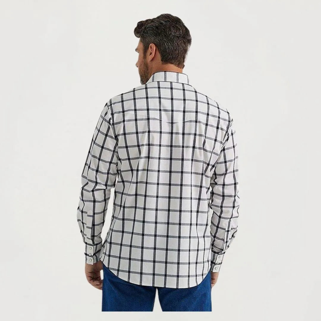 Wrangler Men's Wrinkle Resist Long Sleeve Shirt Classic Fit
