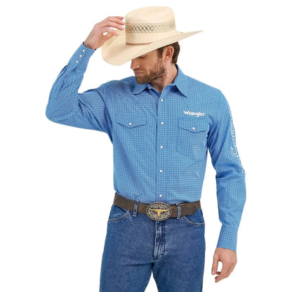 Wrangler Men's  Logo Long Sleeve Shirt - Classic Fit Blue Snaps