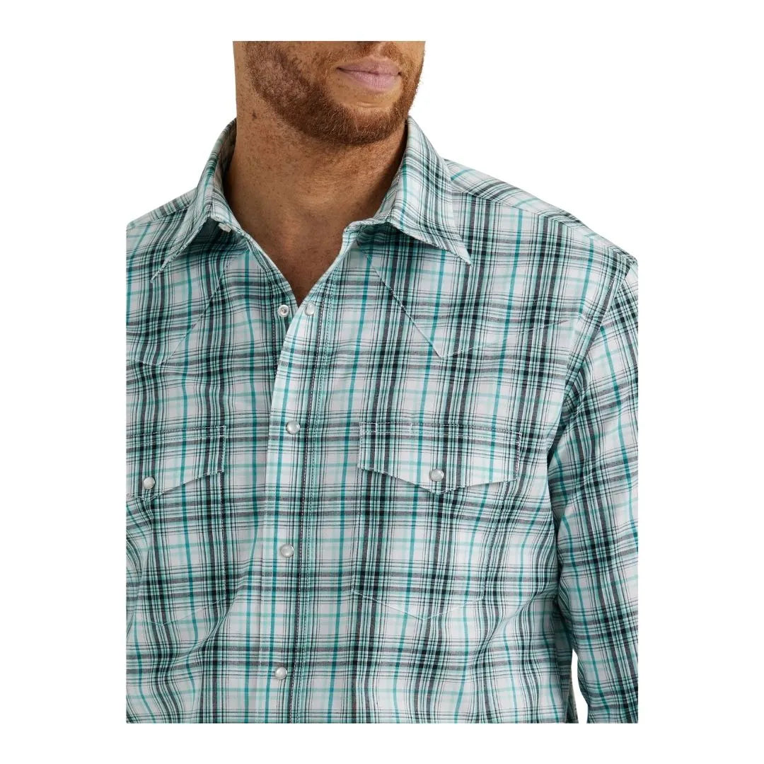 Wrangler Men's Wrinkle Resist Long Sleeve Shirt Classic Fit Turquoise