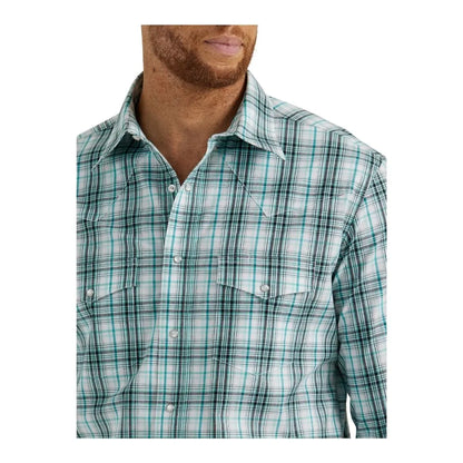 Wrangler Men's Wrinkle Resist Long Sleeve Shirt Classic Fit Turquoise