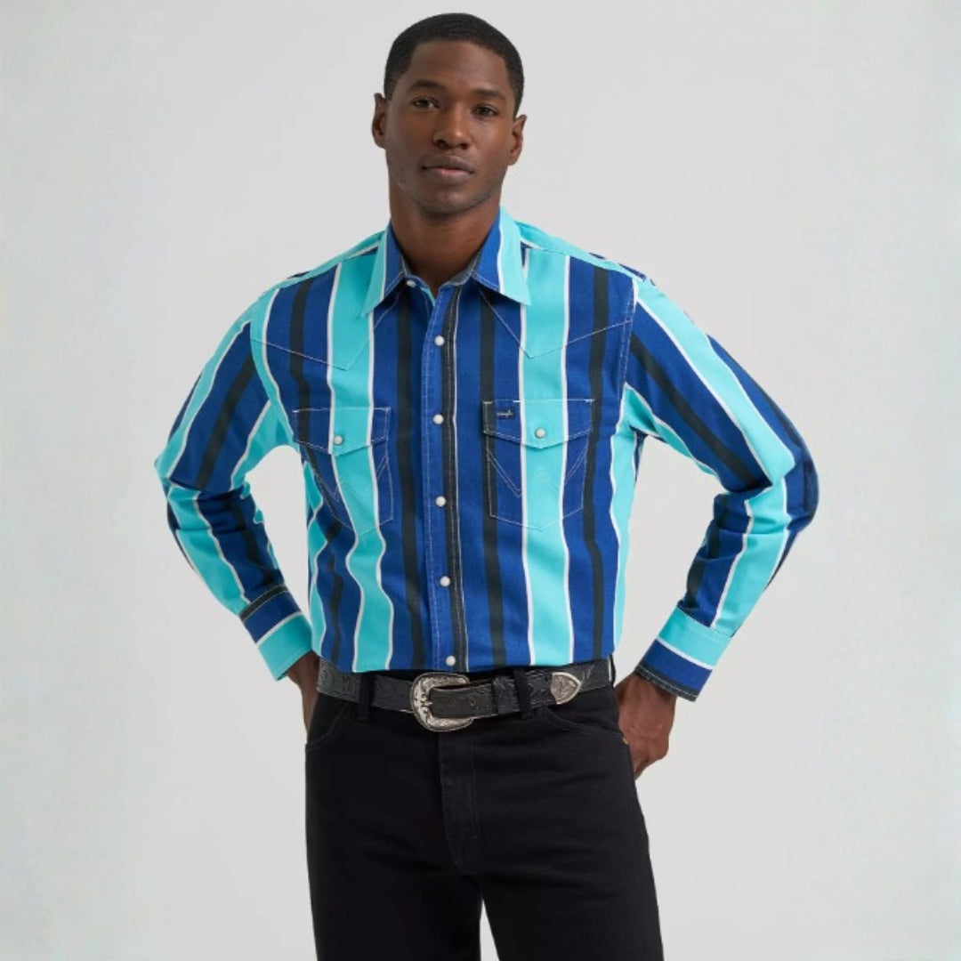 Wrangler Brushpopper snap shirt in teal and purple, front view on model.
