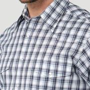 Wrangler Men’s Shirt Wrinkle Resist Long Sleeve Plaid Shirt Snaps 112314901 - Clearance