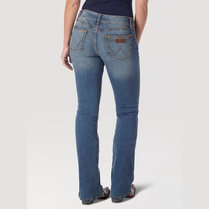 Wrangler Women's Jeans Retro Mae Mid-Rise Boot Cut 09MWZKM - Wrangler